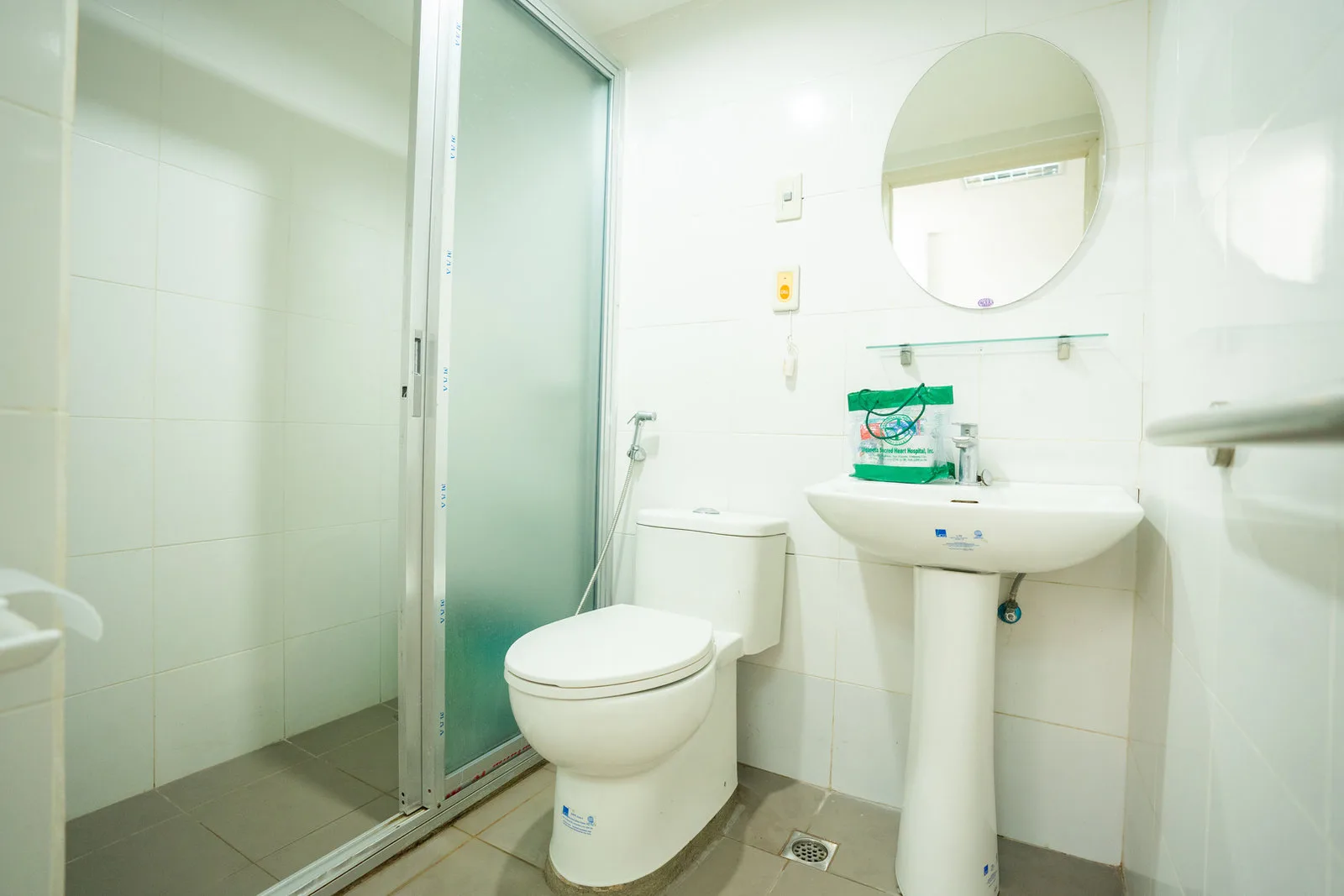 Deluxe Room at Urdaneta Sacred Heart Hospital, view 3