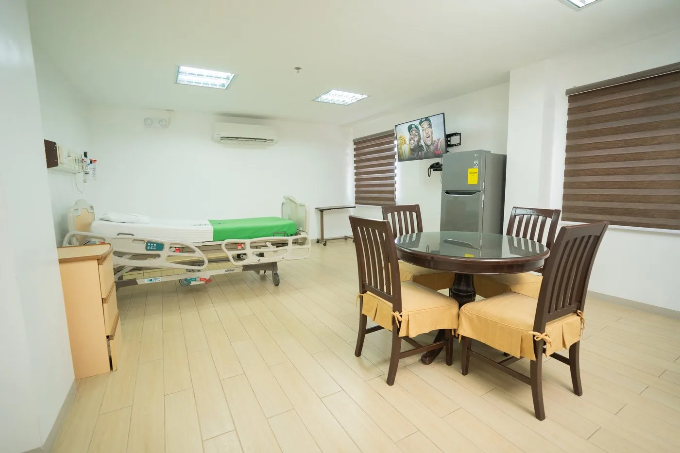 VIP Room at Urdaneta Sacred Heart Hospital, view 4
